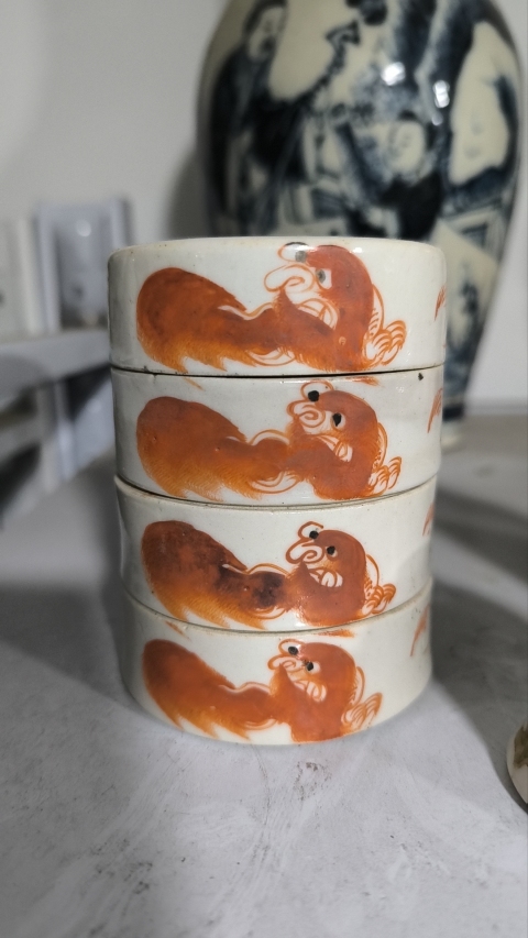 古玩陶瓷礬紅獅子節盒拍賣，當前價格2000元