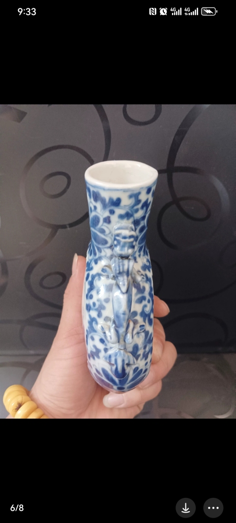 古玩陶瓷人物紋青花抱月瓶拍賣，當(dāng)前價(jià)格4500元