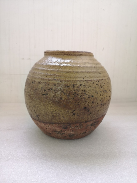 古玩陶瓷褐釉罐拍賣，當前價格580元
