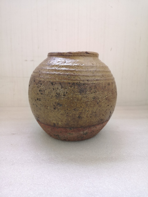 古玩陶瓷褐釉罐拍賣，當前價格580元