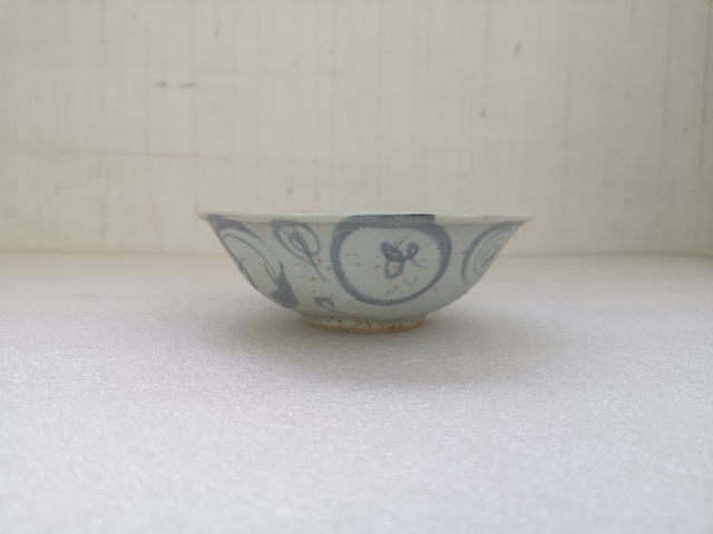 古玩陶瓷云氣紋青花碗拍賣,當前價格1200元