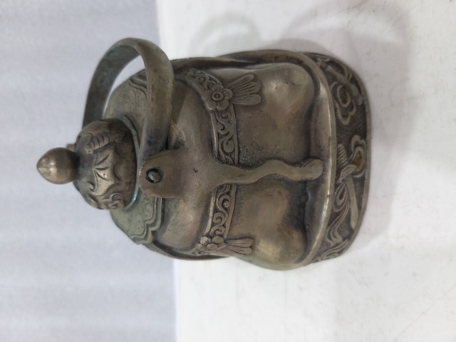 古玩雜項(xiàng)提梁壺拍賣(mài),當(dāng)前價(jià)格888元