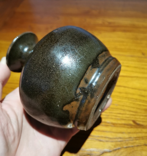 古玩陶瓷【瓶中皇后】茶葉末釉小撇口瓶拍賣,當(dāng)前價(jià)格399元