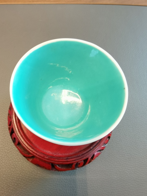 古玩陶瓷大清光緒年製官窯款松石綠釉粉彩折枝花卉紋仰鐘杯拍賣,當前價格880元