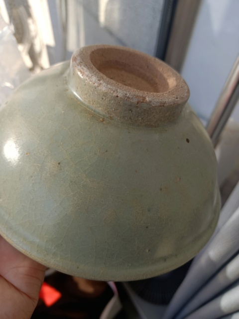 古玩陶瓷元代龍泉青瓷唇口碗拍賣,當(dāng)前價(jià)格1980元