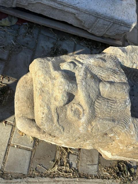 古玩雜項漢白玉“螭首散水”龍吐水拍賣,當前價格18500元