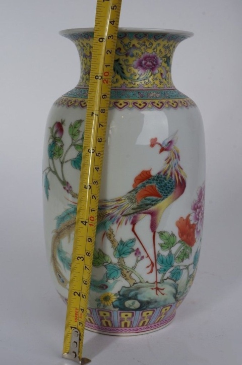 古玩陶瓷精品民國粉彩鳳凰牡丹紋賞瓶拍賣,當前價格5788元