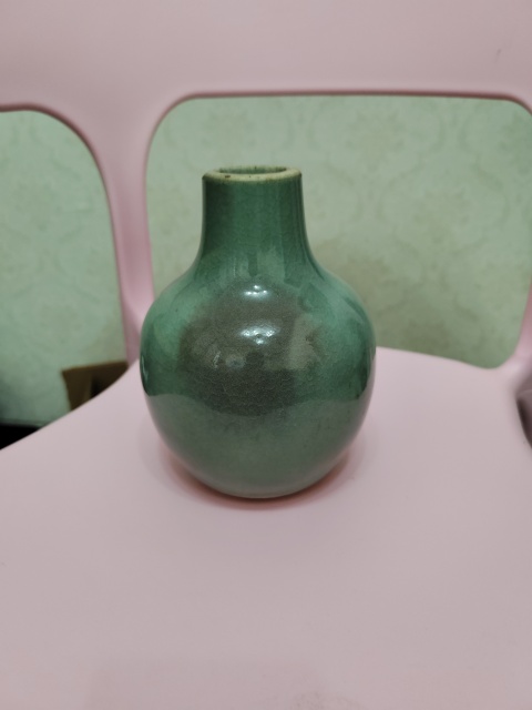 古玩陶瓷乾隆朗綠掛紅斑天球瓶拍賣,當前價格3800元