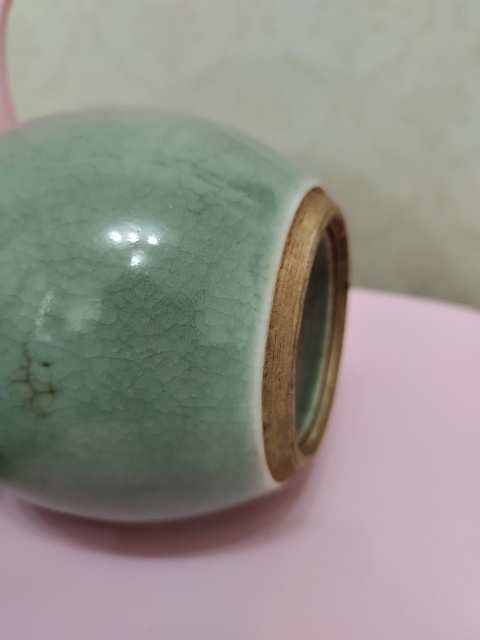 古玩陶瓷乾隆朗綠掛紅斑天球瓶拍賣,當前價格3800元