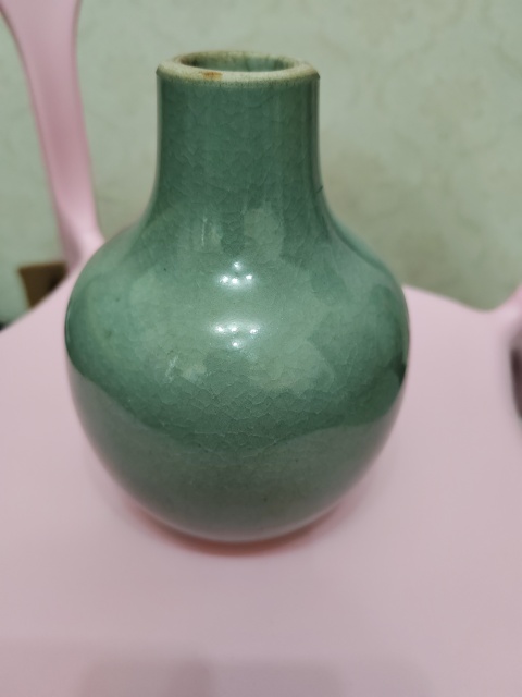 古玩陶瓷乾隆朗綠掛紅斑天球瓶拍賣,當前價格3800元
