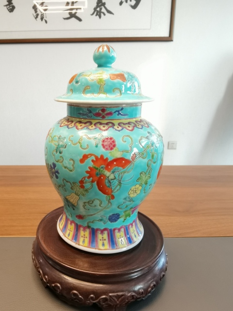 古玩陶瓷晚清松石綠地粉彩瓜瓞綿綿紋將軍罐一個(gè)拍賣,當(dāng)前價(jià)格6800元