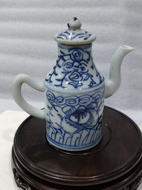 古玩陶瓷青花纏枝花紋壺拍賣,當前價格880元