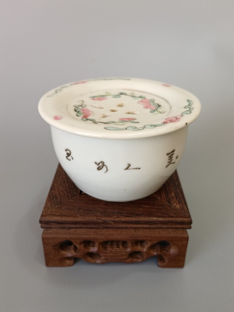 古玩陶瓷粉彩仕女蛐蛐罐·刨花缸拍賣,當前價格1688元