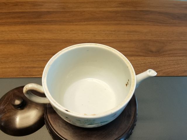 古玩陶瓷宣統年製本朝本款精品粉彩仕女嬰戲圖參壺拍賣，當前價格2980元
