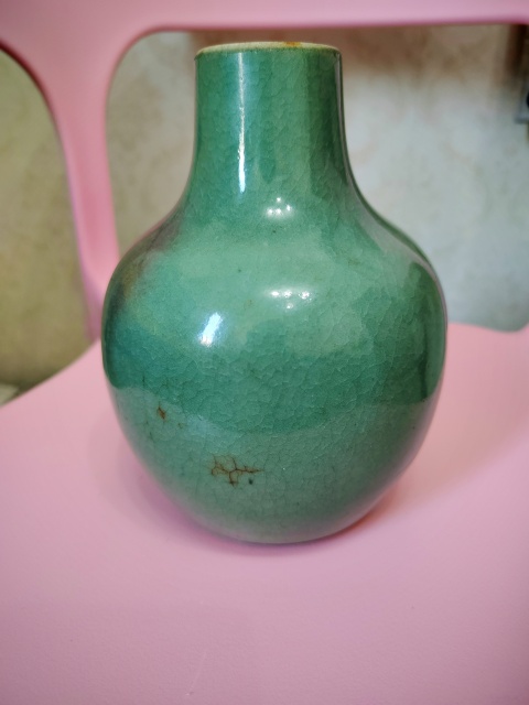 古玩陶瓷乾隆朗綠掛紅斑天球瓶拍賣,當前價格3800元