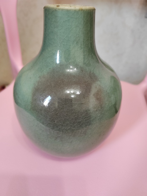 古玩陶瓷乾隆朗綠掛紅斑天球瓶拍賣,當前價格3800元