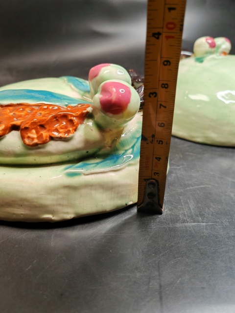 古玩陶瓷粉彩壽桃型壁瓶拍賣，當前價格1100元