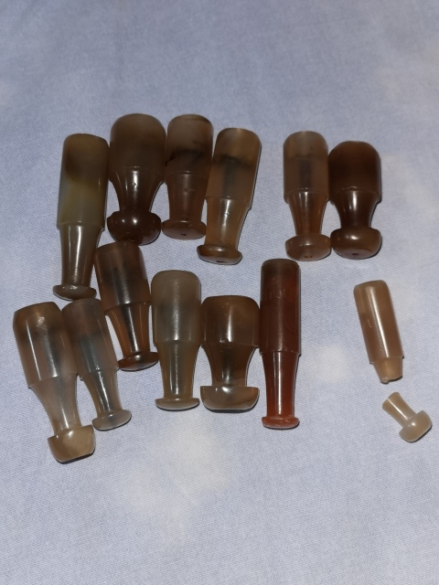 古玩玉器瑪瑙煙嘴拍賣,當前價格1000元