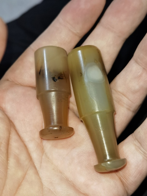 古玩玉器瑪瑙煙嘴拍賣,當前價格1000元