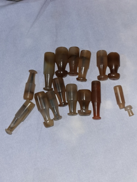 古玩玉器瑪瑙煙嘴拍賣,當前價格1000元