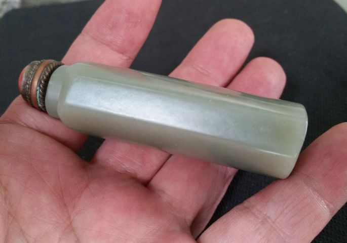 古玩玉器新疆和田玉籽料鼻煙壺拍賣,當(dāng)前價格2999元