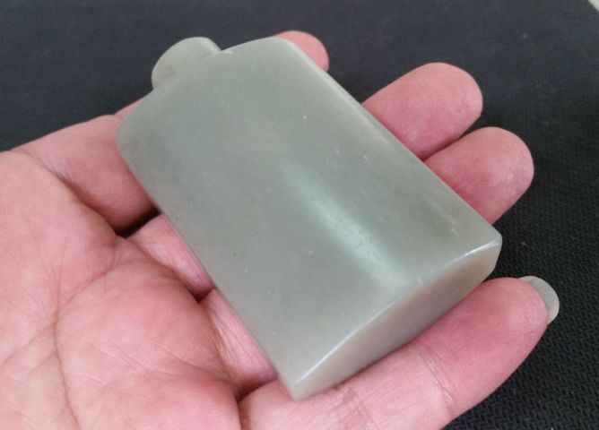 古玩玉器新疆和田玉籽料鼻煙壺拍賣,當(dāng)前價格2999元