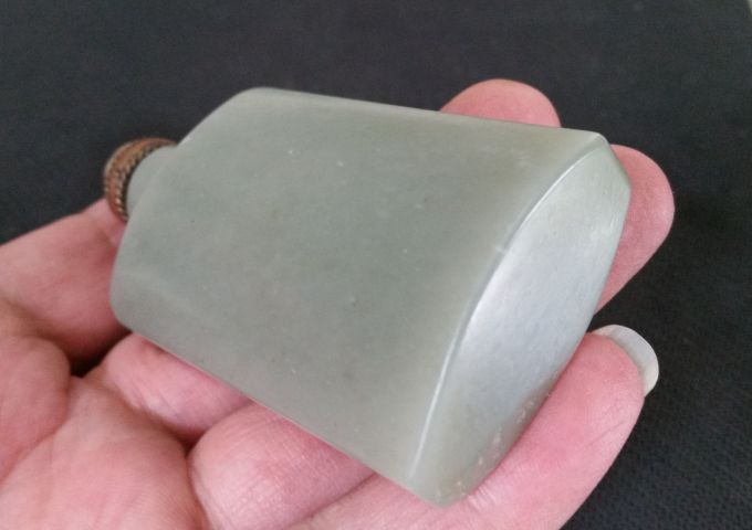 古玩玉器新疆和田玉籽料鼻煙壺拍賣,當(dāng)前價格2999元