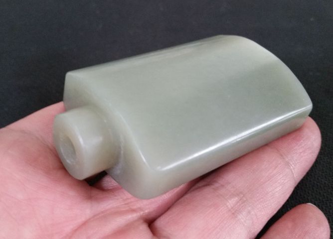 古玩玉器新疆和田玉籽料鼻煙壺拍賣,當(dāng)前價格2999元