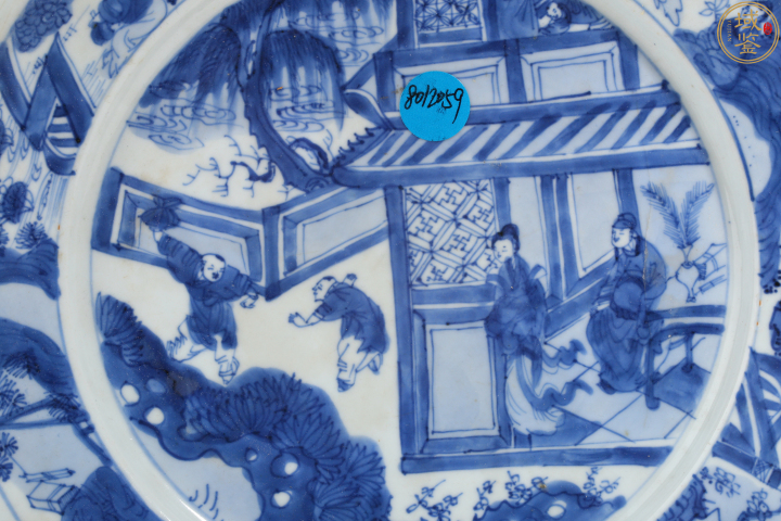 古玩陶瓷青花亭臺(tái)樓閣人物故事紋折沿盤拍賣,當(dāng)前價(jià)格4800元