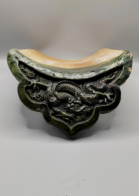 古玩陶瓷明代綠釉高浮雕龍紋瓦當·官造拍賣，當前價格1666元