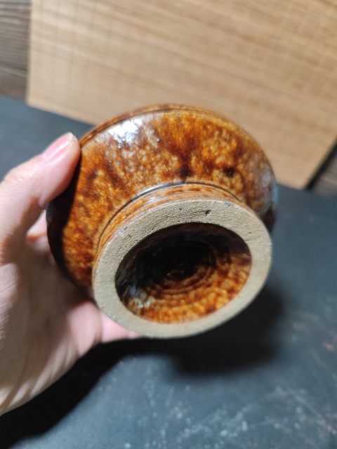 古玩陶瓷創匯?褐釉塔式蓋罐拍賣,當前價格555元