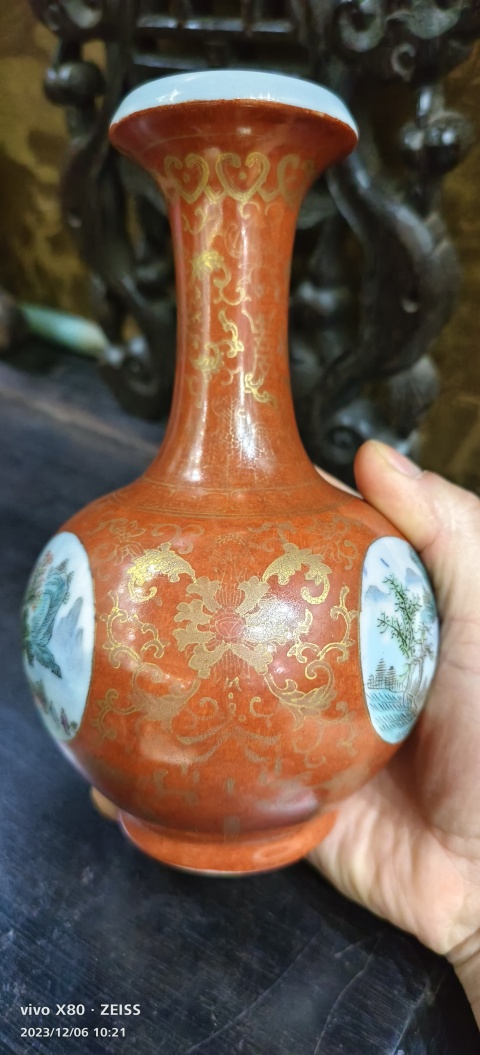 古玩陶瓷胭脂紅描金開窗粉彩山水人物紋賞瓶拍賣,當(dāng)前價(jià)格8888元