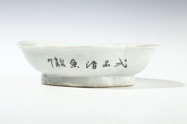 古玩陶瓷【優品.實物保真】晚清·粉彩花卉紋海棠形供盤拍賣,當前價格598元