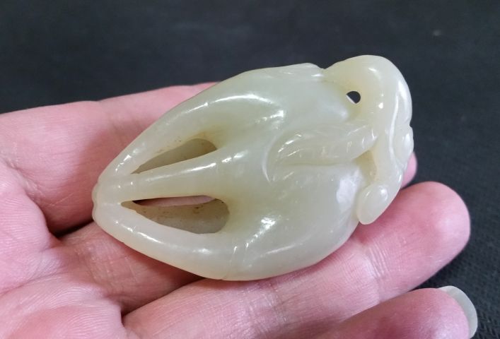 古玩玉器和田青白玉佛手拍賣,當前價格680元