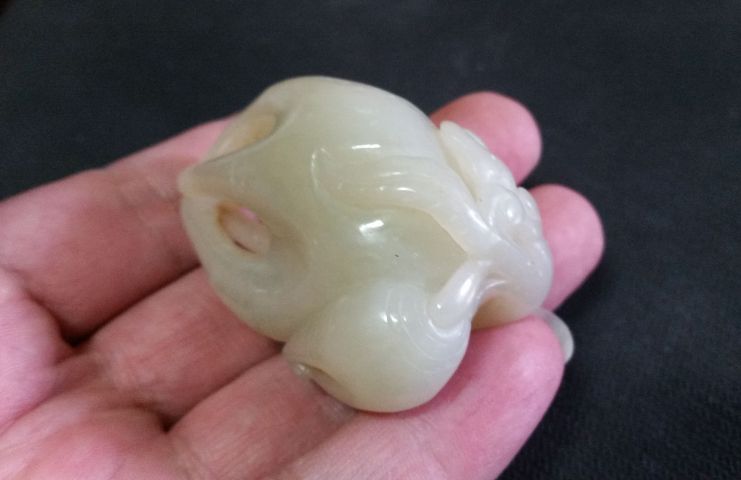 古玩玉器和田青白玉佛手拍賣,當前價格680元