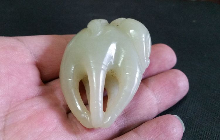 古玩玉器和田青白玉佛手拍賣,當前價格680元