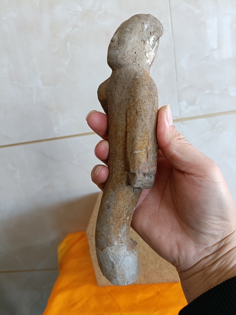 古玩陶瓷館藏級漢代灰陶彩繪人物俑拍賣,當前價格666元