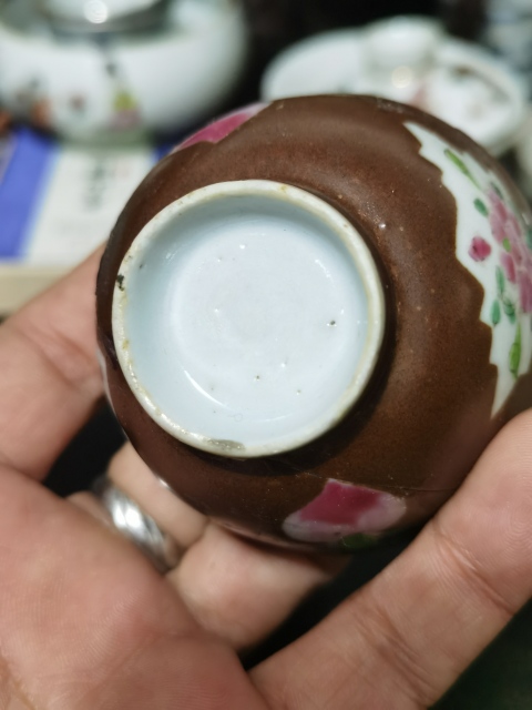 古玩陶瓷紫金釉粉彩花卉紋杯拍賣,當前價格222元