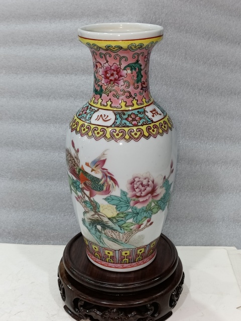 古玩陶瓷粉彩鳳凰牡丹花紋瓶拍賣,當前價格588元