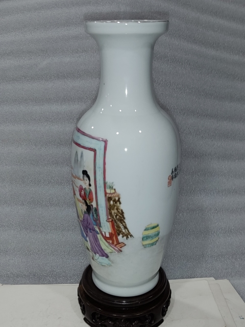 古玩陶瓷創匯粉彩人物瓶拍賣，當前價格1888元