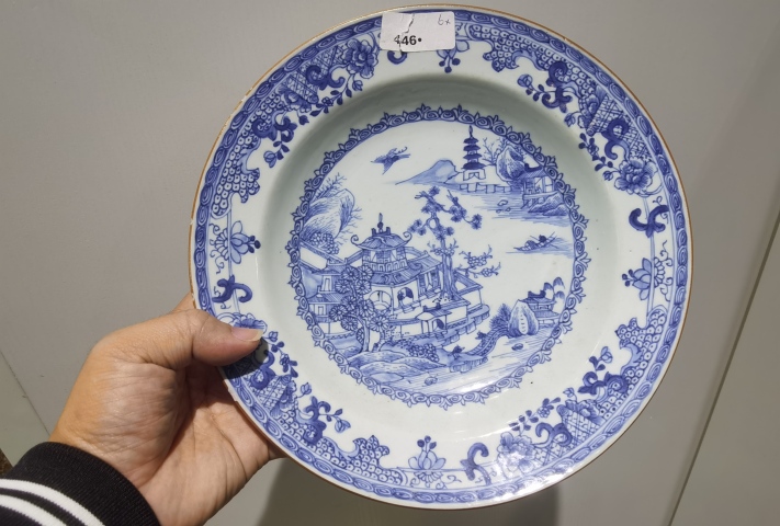 古玩陶瓷乾隆青花亭臺樓閣山水盤拍賣,當前價格2888元