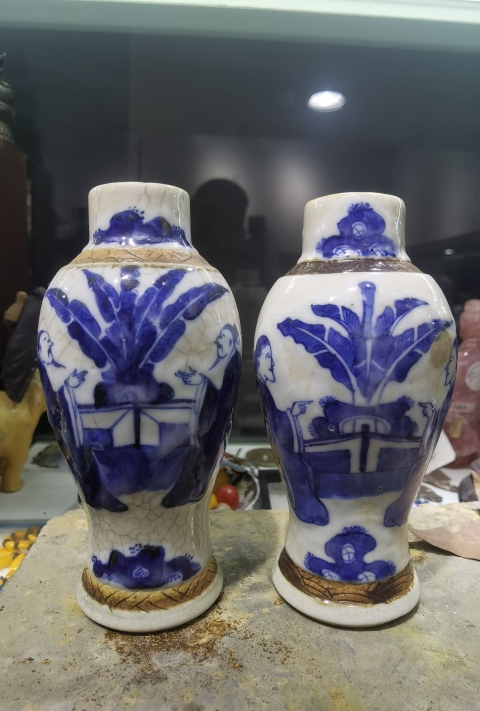 古玩陶瓷青花人物瓶拍賣,當前價格3888元