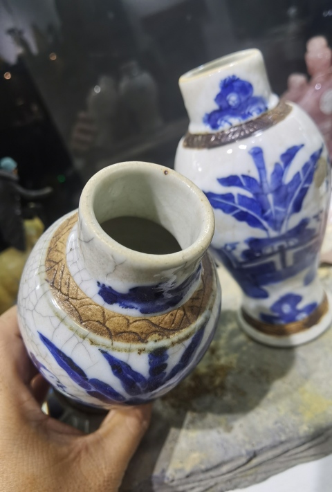 古玩陶瓷青花人物瓶拍賣,當前價格3888元