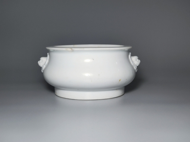 古玩陶瓷清中期德化窯香爐（琴爐）獅耳爐拍賣，當前價格3500元