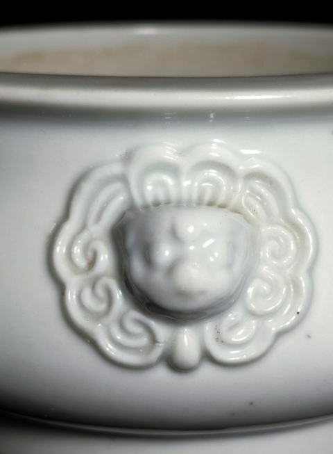 古玩陶瓷清中期德化窯香爐（琴爐）獅耳爐拍賣，當前價格3500元