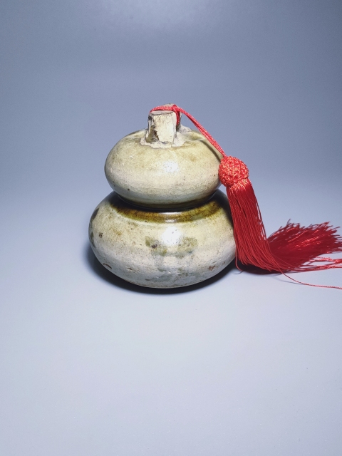 古玩陶瓷唐宋瓷權(quán)拍賣,當(dāng)前價格2500元