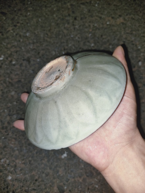 古玩陶瓷宋龍泉窯蓮瓣洗拍賣,當(dāng)前價(jià)格1200元