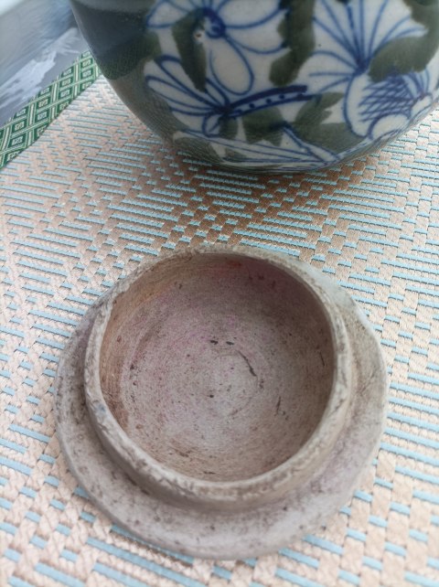 古玩陶瓷青花加彩金玉滿堂紋蓋罐拍賣，當前價格280元