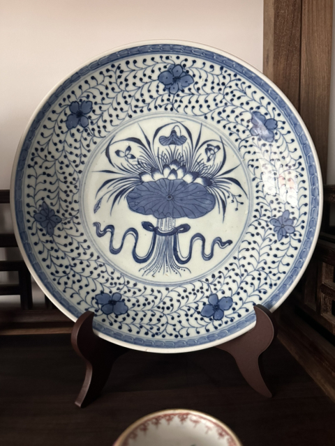 古玩陶瓷雍正青花一把蓮盤拍賣,當前價格26500元