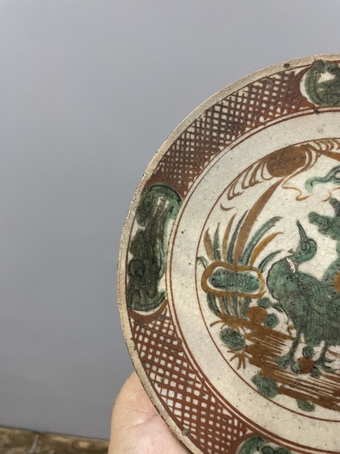 古玩陶瓷紅綠彩一路連科紋折沿盤拍賣,當(dāng)前價(jià)格9600元